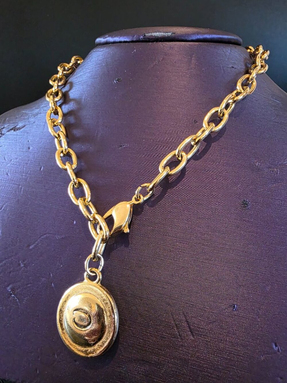 Vintage Signed Oscar de la Renta Reversible Basketweave Pendant Necklace O Logo